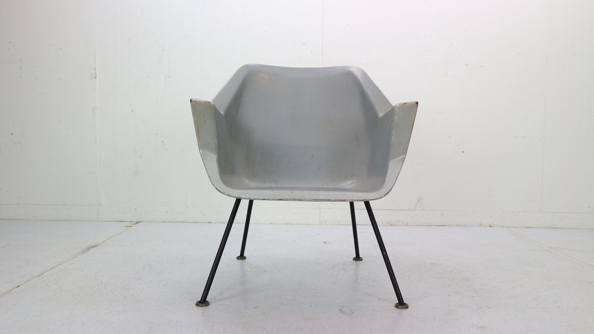 416 fiberglass shell armhair by Wim Rietveld & Andre Cordemeyer for Gispen, 1950