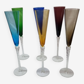 6 flutes à champagne de couleur Murano