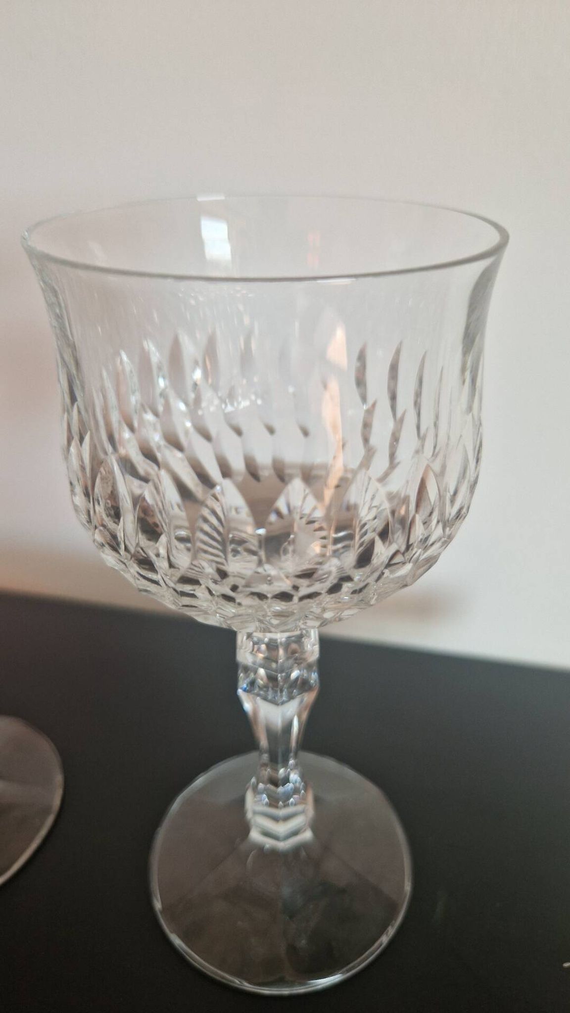 Pair of cut crystal wine glasses Schott Zwiesel