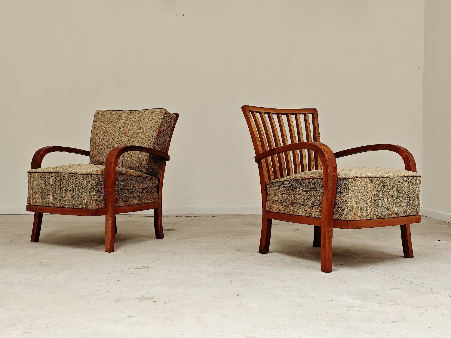 Pair of Krasna Jizba Art Deco solid wood armchairs
