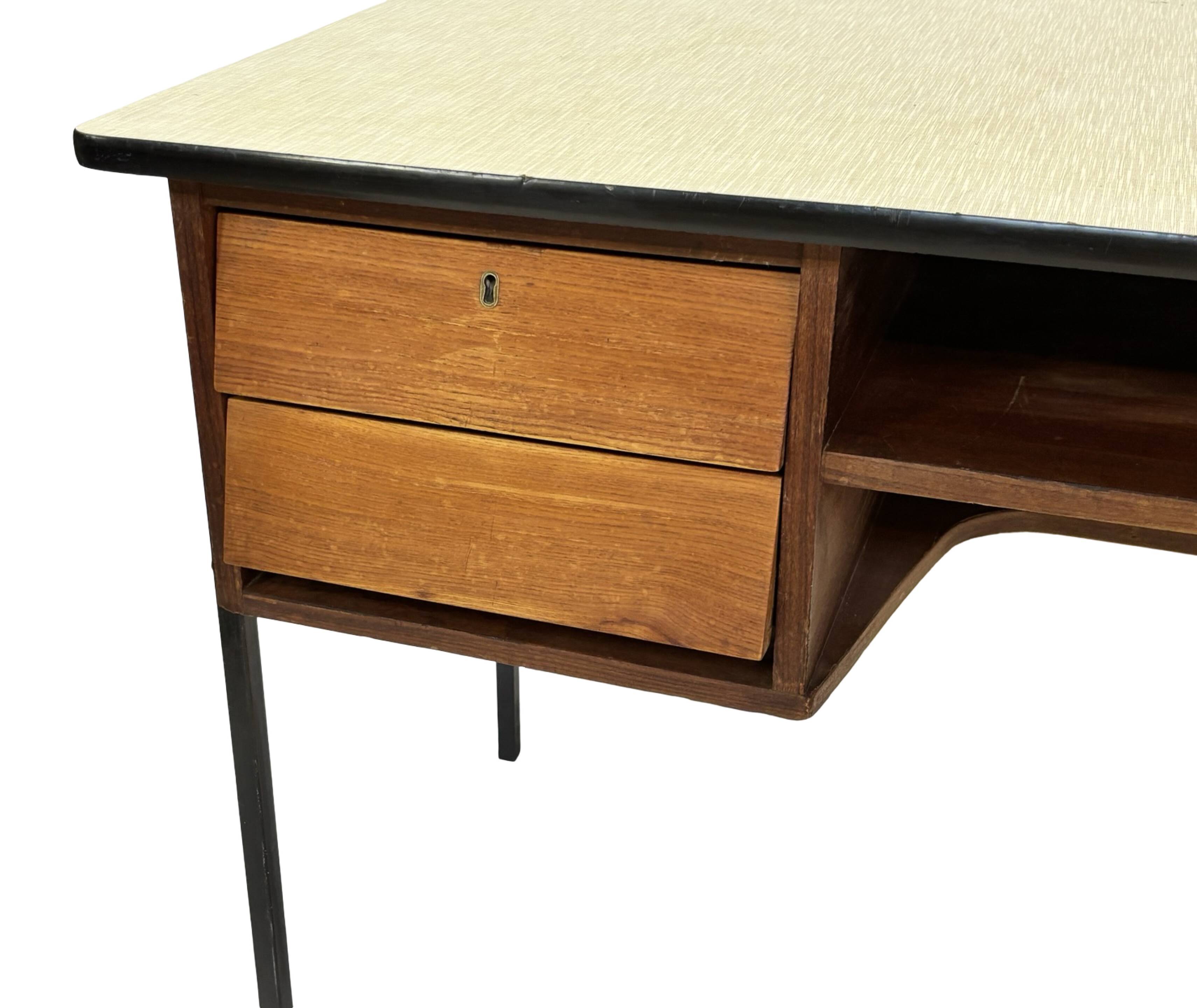 Bureau Mid-Century design Marko Galvanitas Pays-Bas bureau d'enseignant 1960