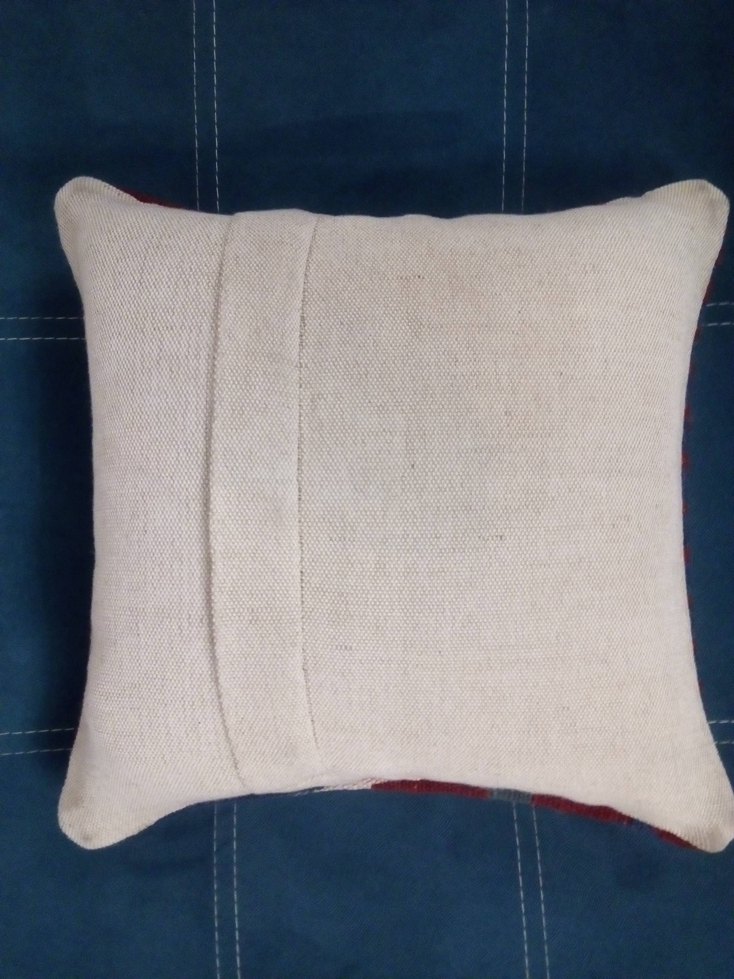 Cushion Kilim craft of Iranian origin 40x40cm