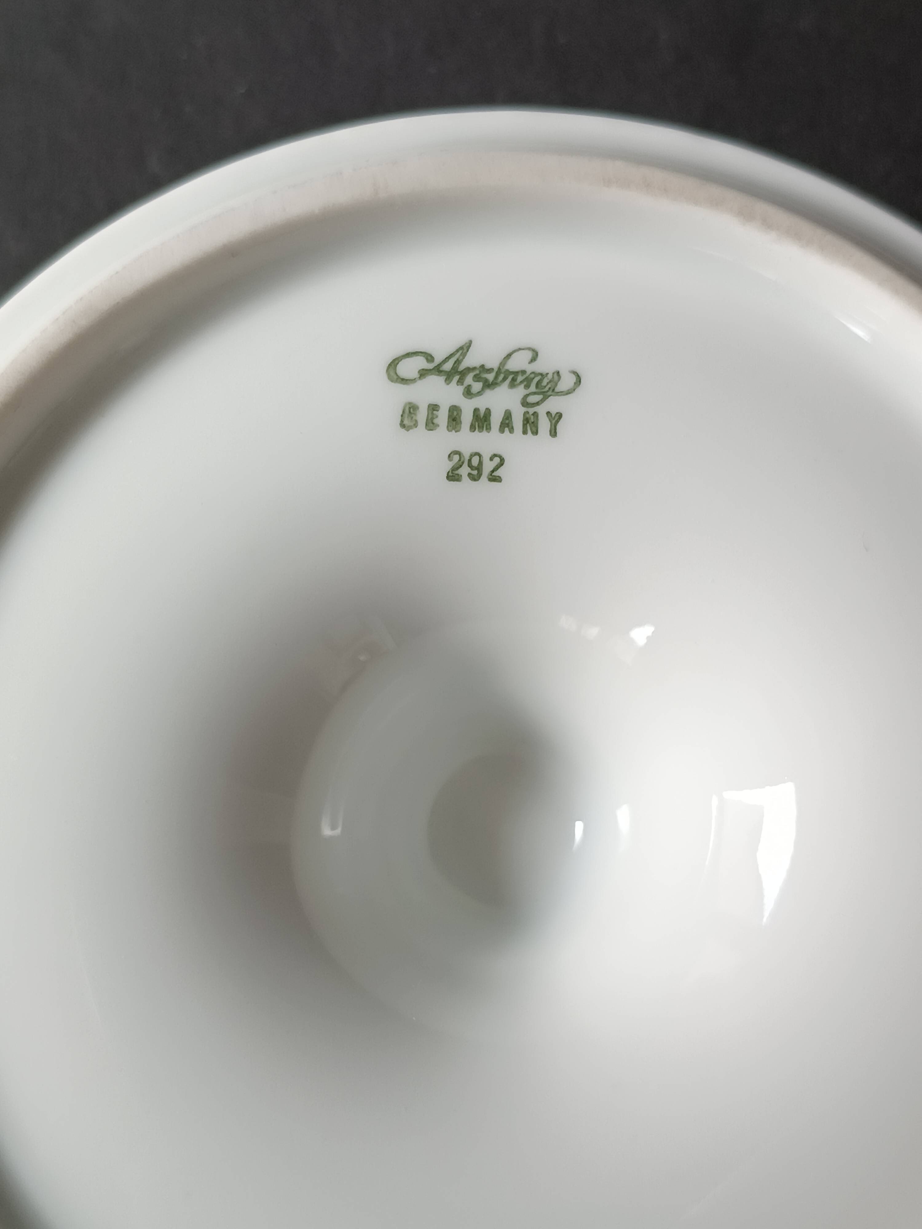 Two white porcelain ashtrays by Arzberg by Jean Luce 1960.