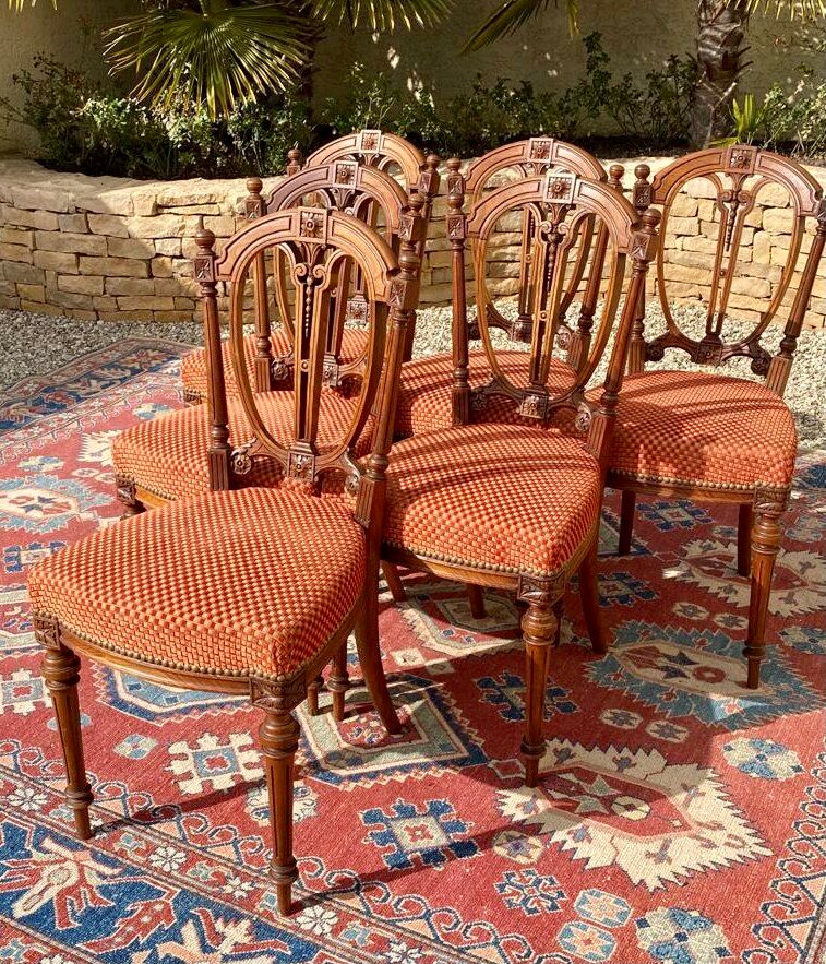 Suite of 6 chairs in walnut  Louis XVI style