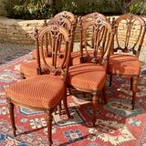 Suite de 6 chaises en noyer style Louis XVI