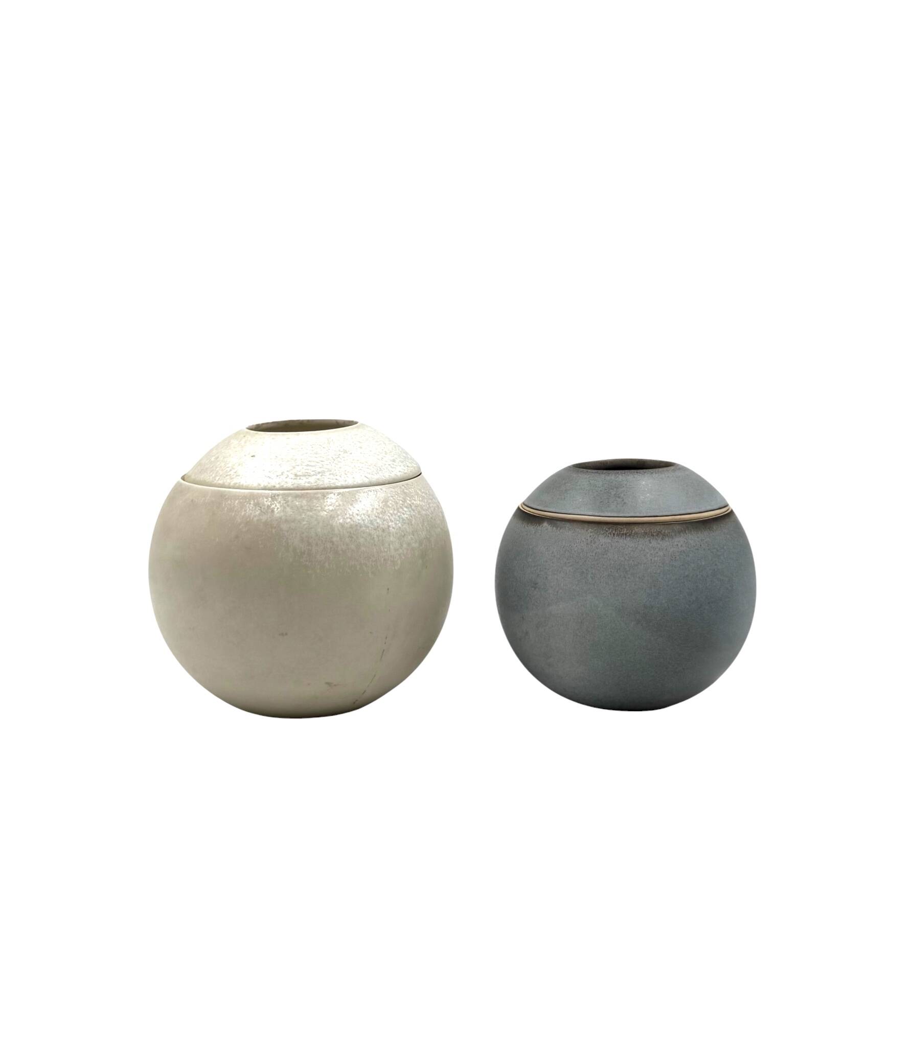 Mid-century Modern set of 2 gres vases, Franco Bucci Italy ca. 1960
