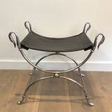 Tabouret curule en acier argenté de style néoclassique à têtes de cygne
