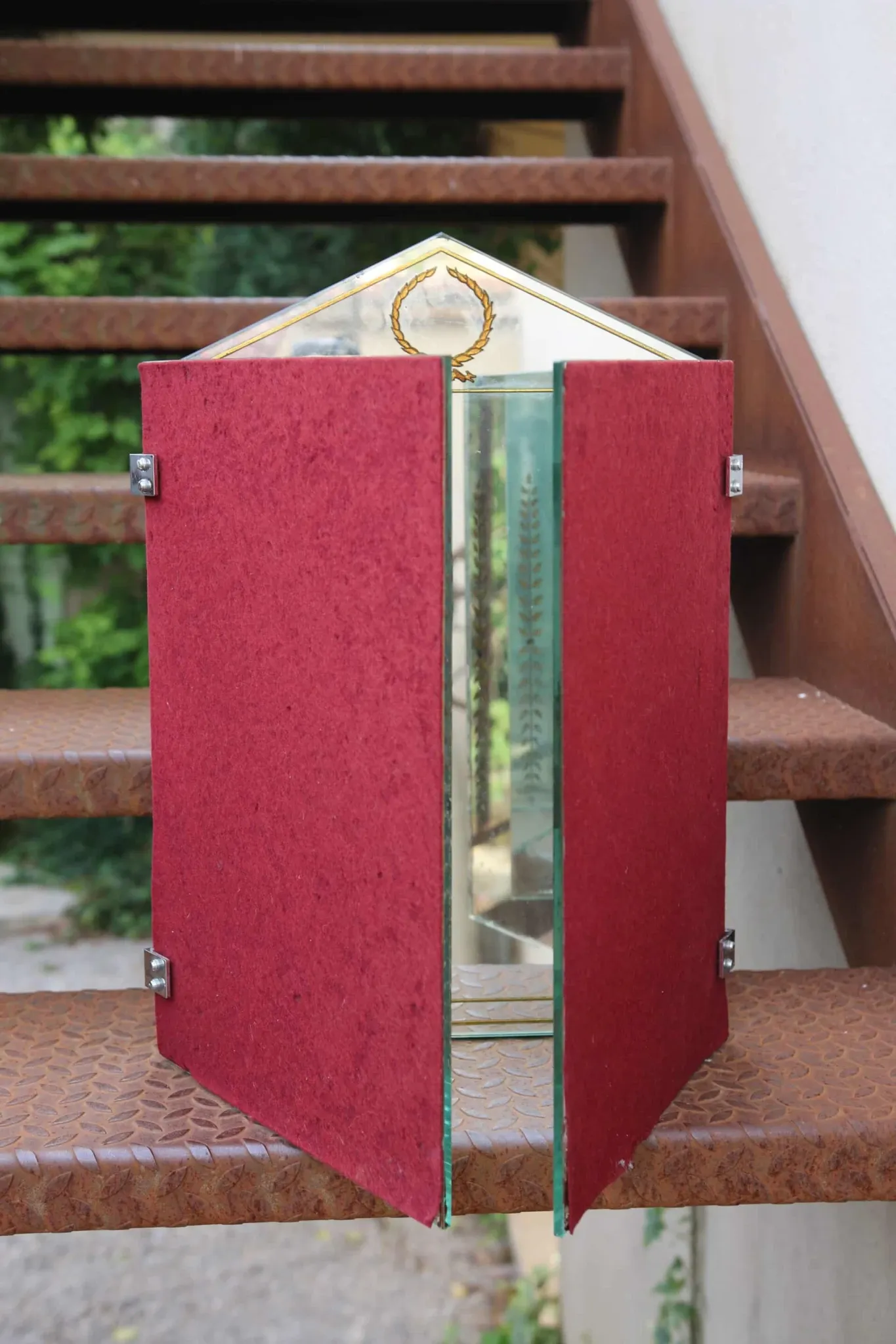 Triptych mirror with eglomisé and pediment, 1940s-50s