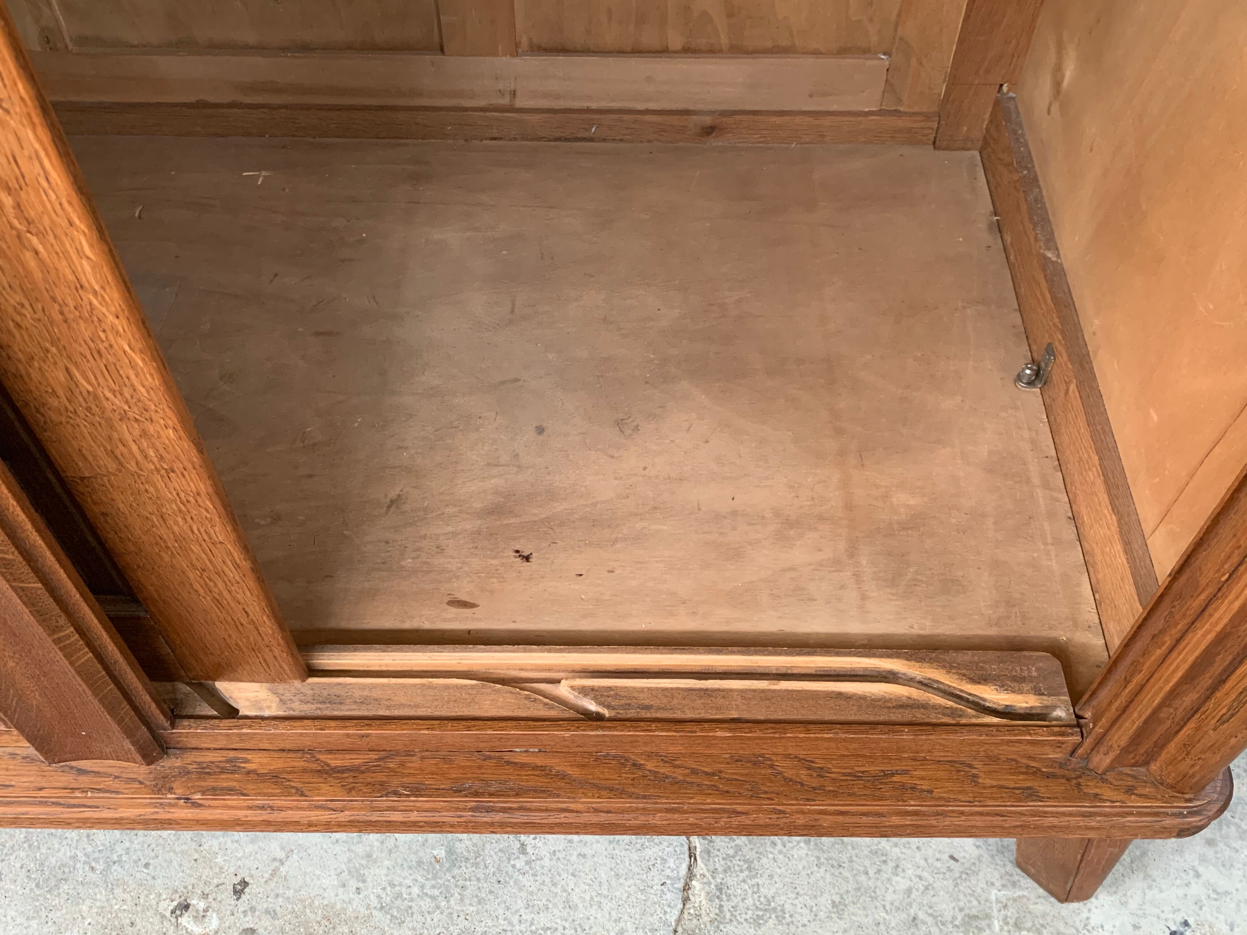 Compas feet cabinet 1950