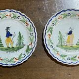 Paire d'assiettes HB Quimper en faïence des années 1920