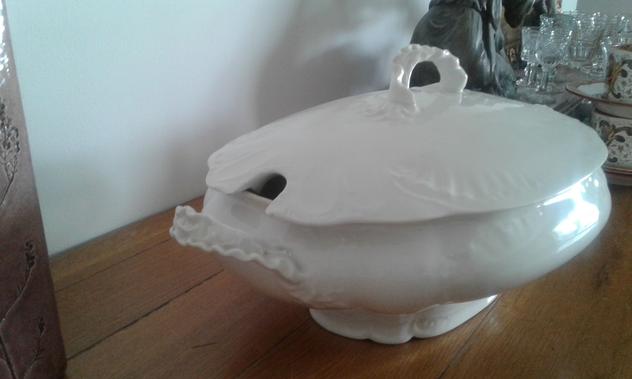 Porcelain soup Limoges W.G & Cie