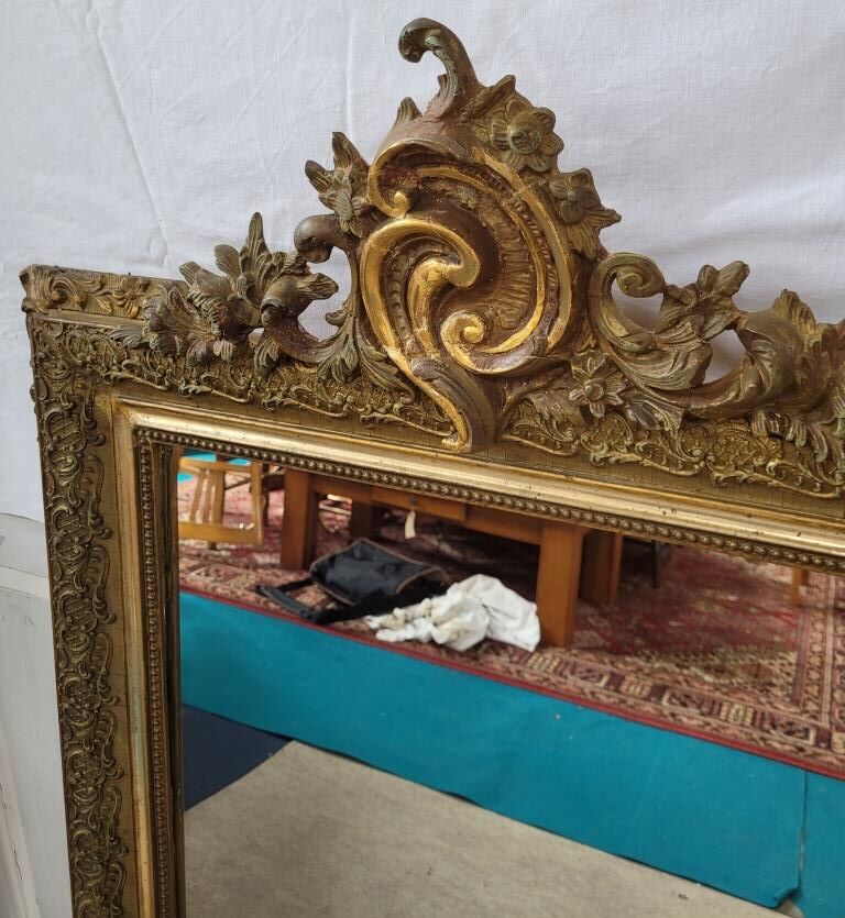 Miroir doré mouluré classique, années 50