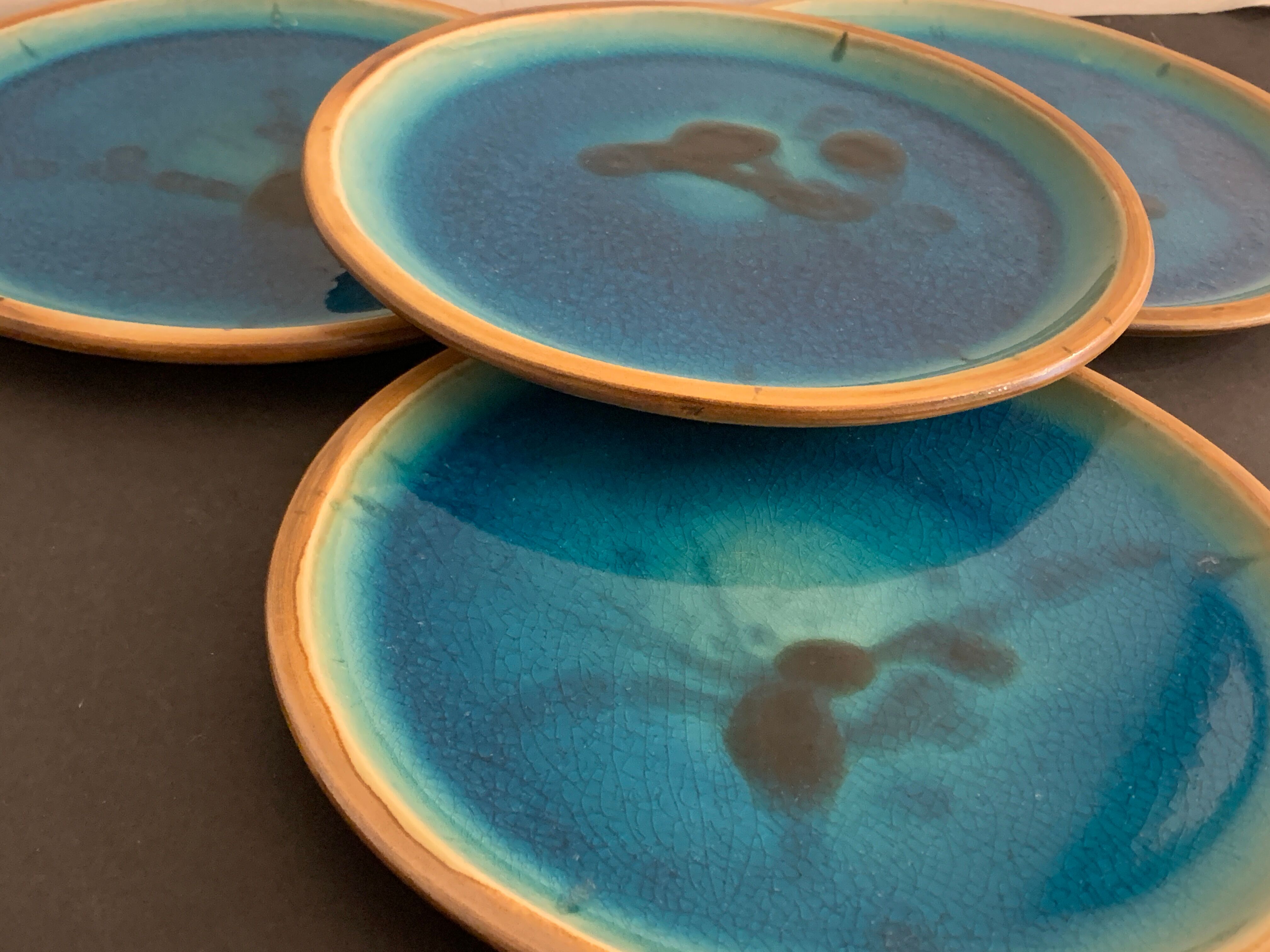 4 flat plates in blue enamelled ceramic La Poterie de la Colombe