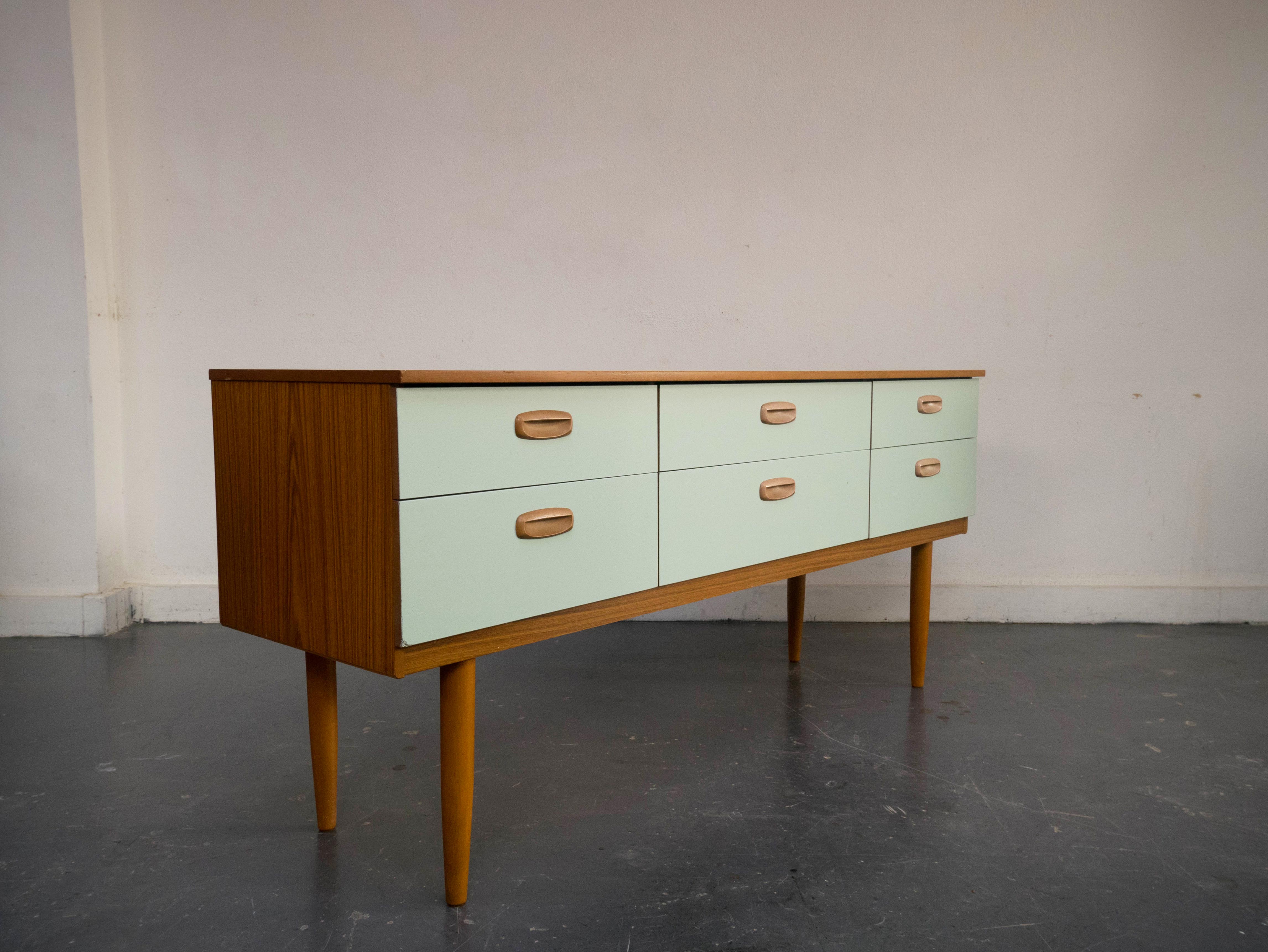 Enfilade scandinave 152 cm