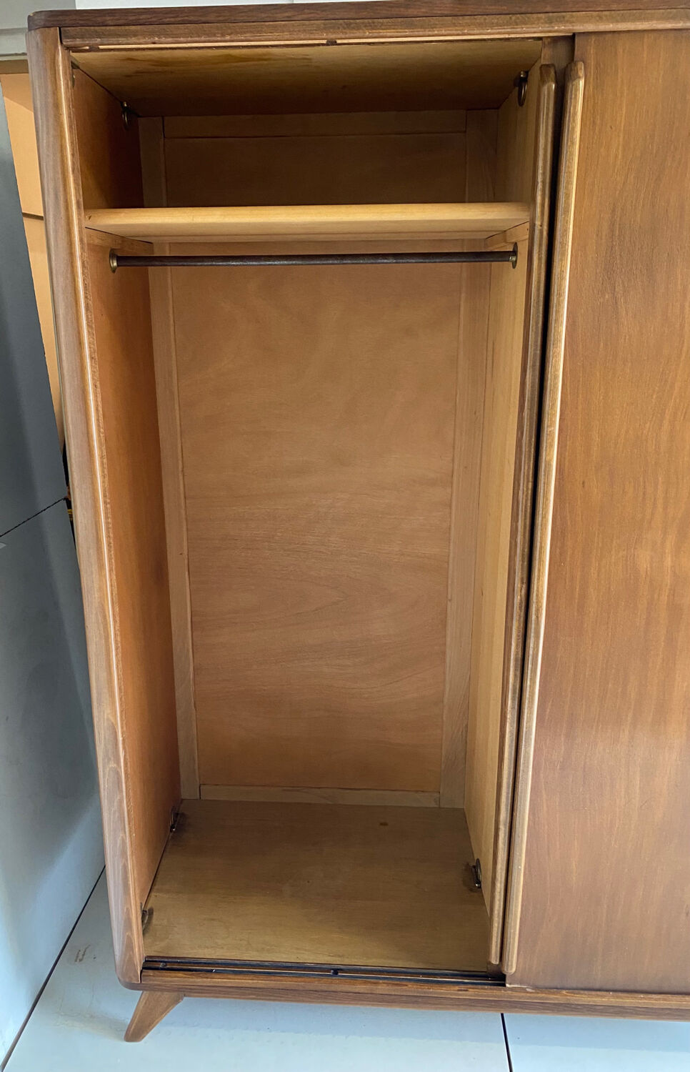 Vintage wardrobe feet compass