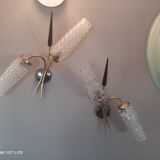 Set of 2 vintage 2-spoke wall lamps in gilded metal and diamond textured tulip glass
