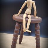 Tripod stool ball lined