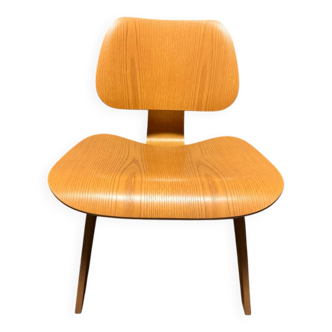 Fauteuil LCW par Charles & Ray Eames pour Vitra – Frêne naturel