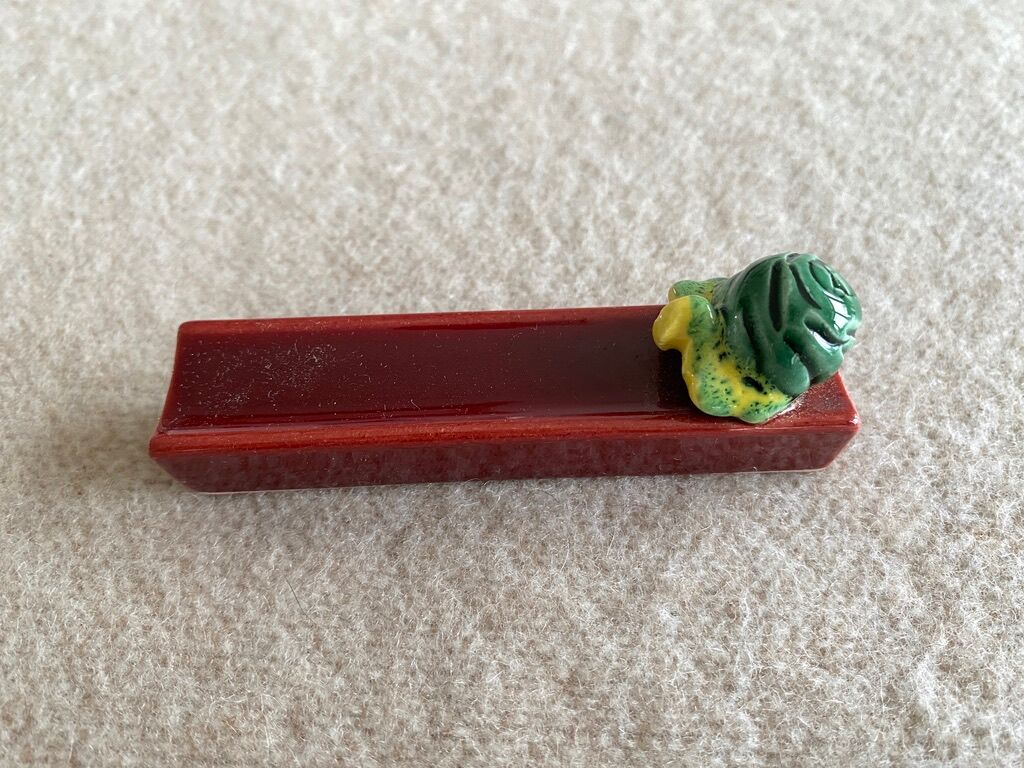 Box of 12 knife doors "vegetables" - earthenware - 8,5x2 cm