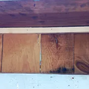 Workshop furniture with double-sided lockers