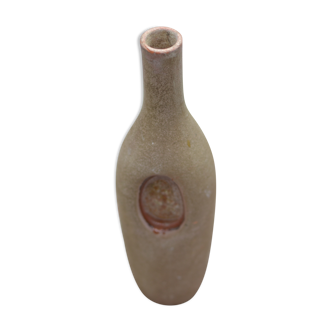Terracotta vase with crushed glass
