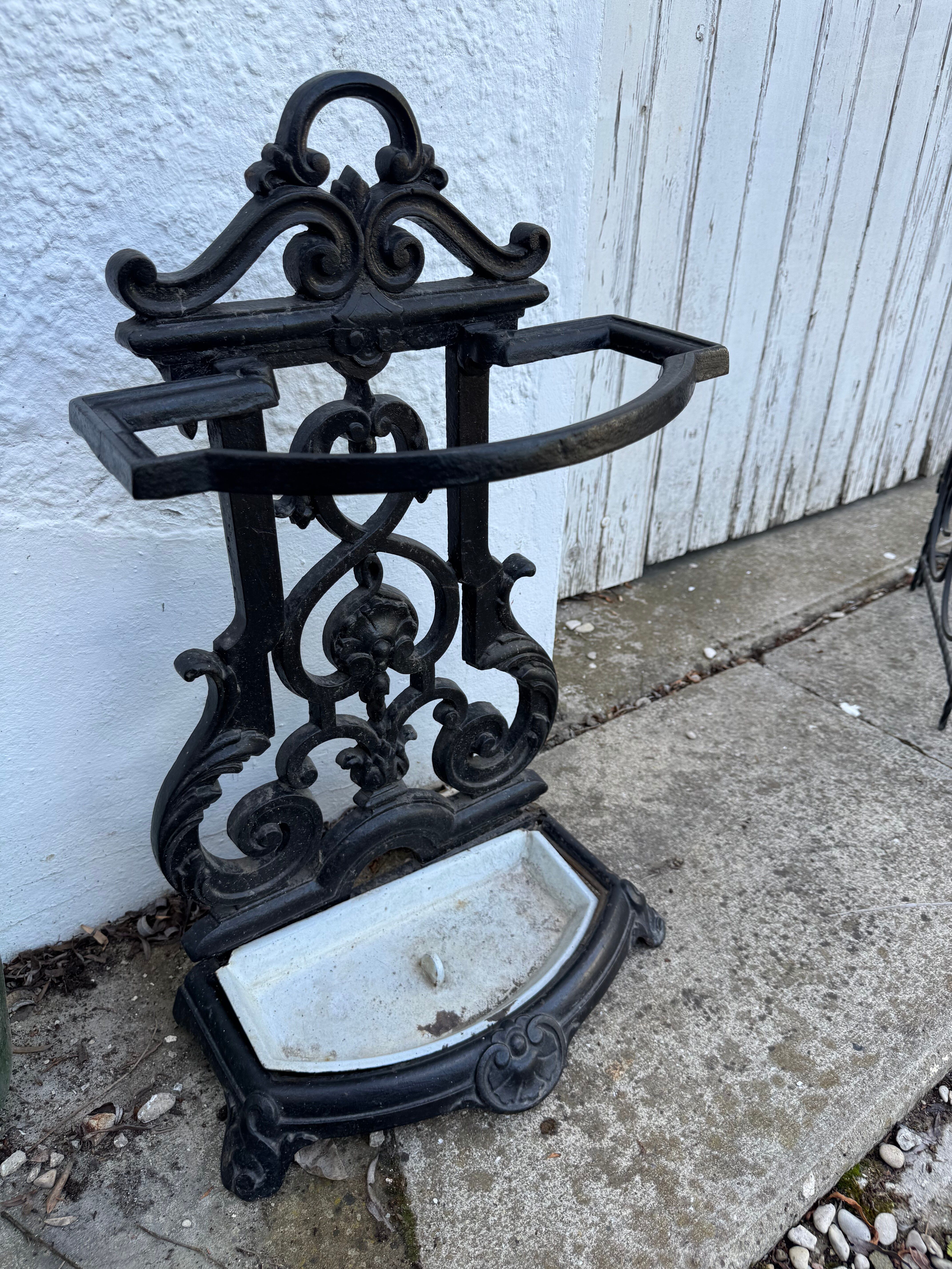 Umbrella stand