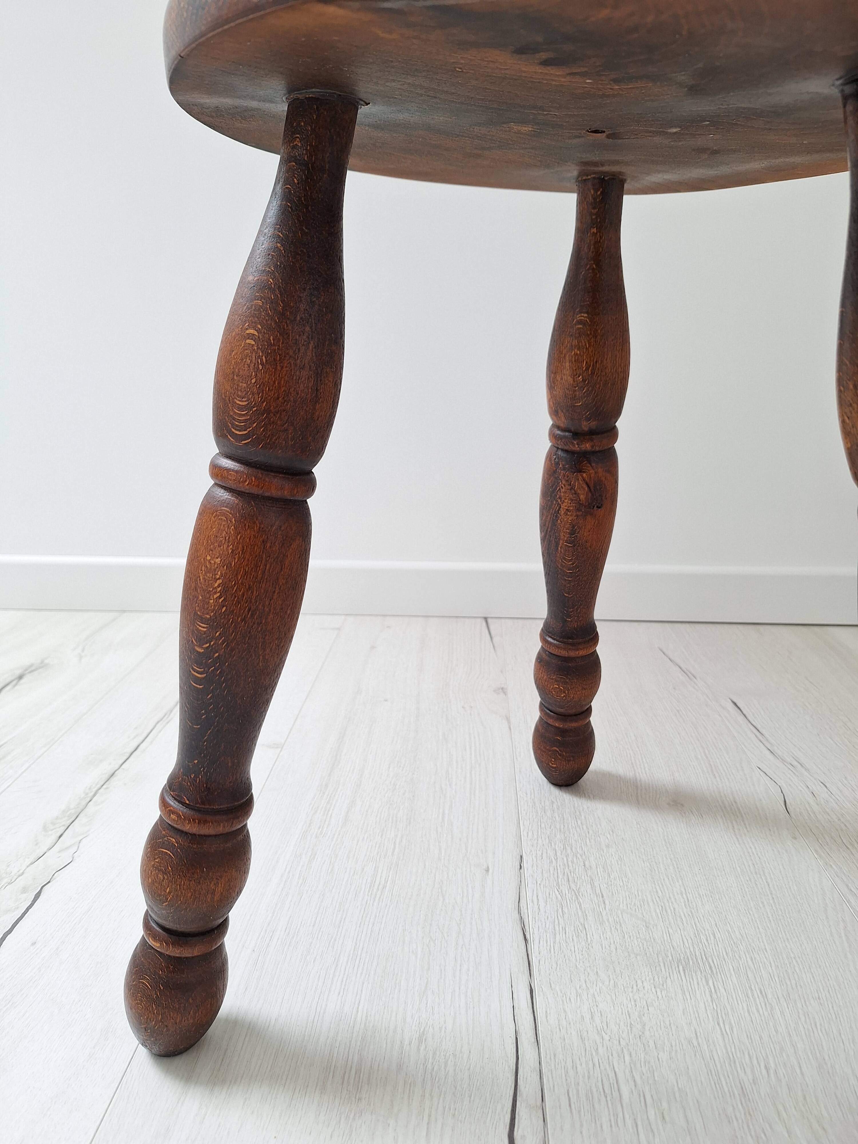 Vintage tripod stool