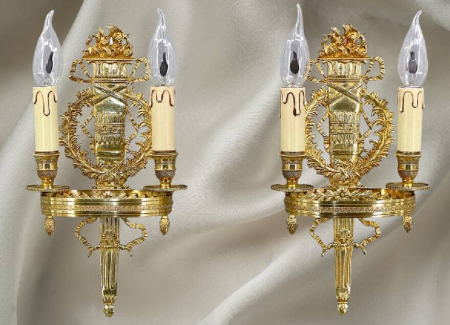 Paire Appliques en Bronze Doré, Style Directoire, Deux lumières