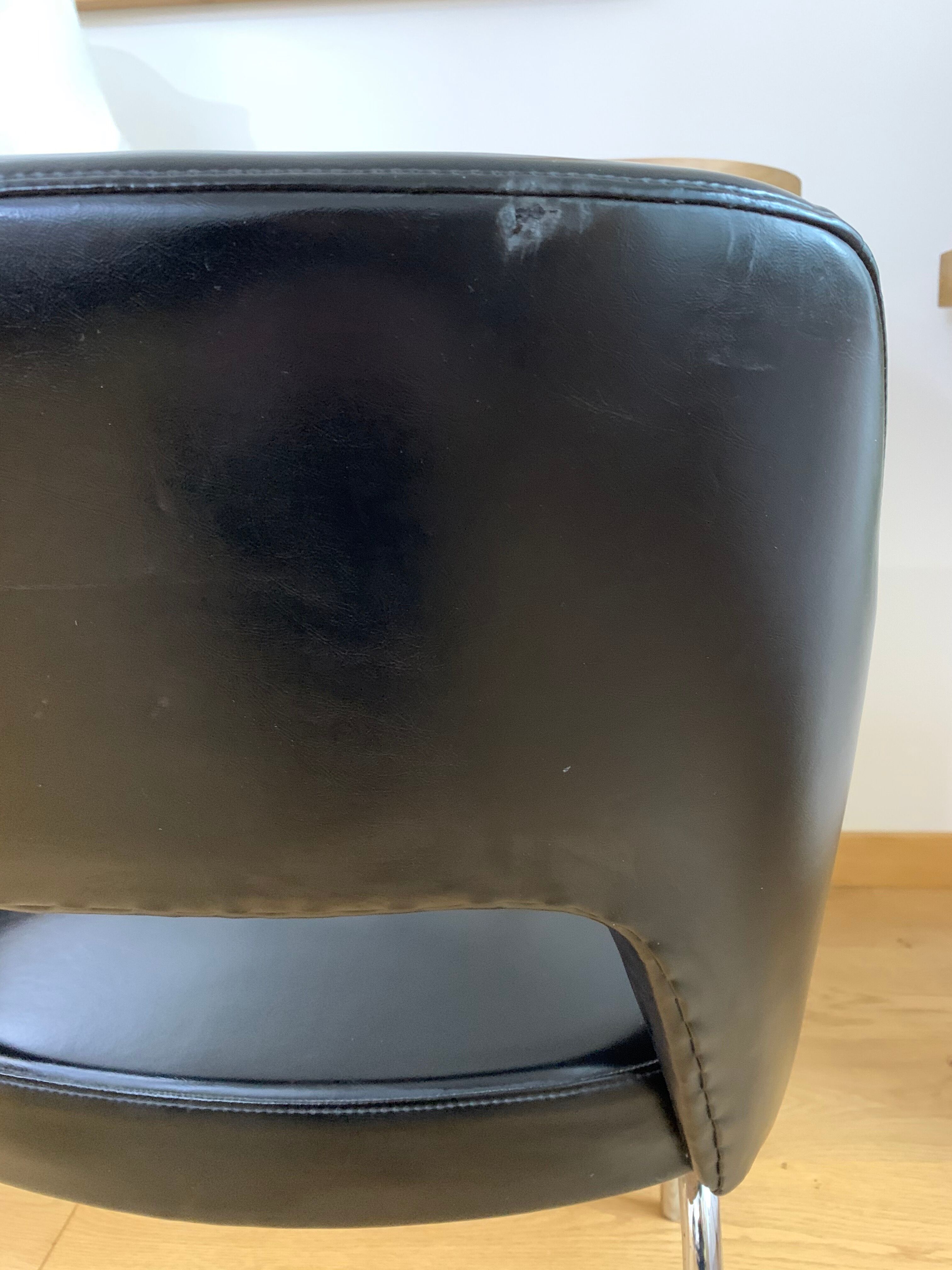 Pair of chairs brand Roset