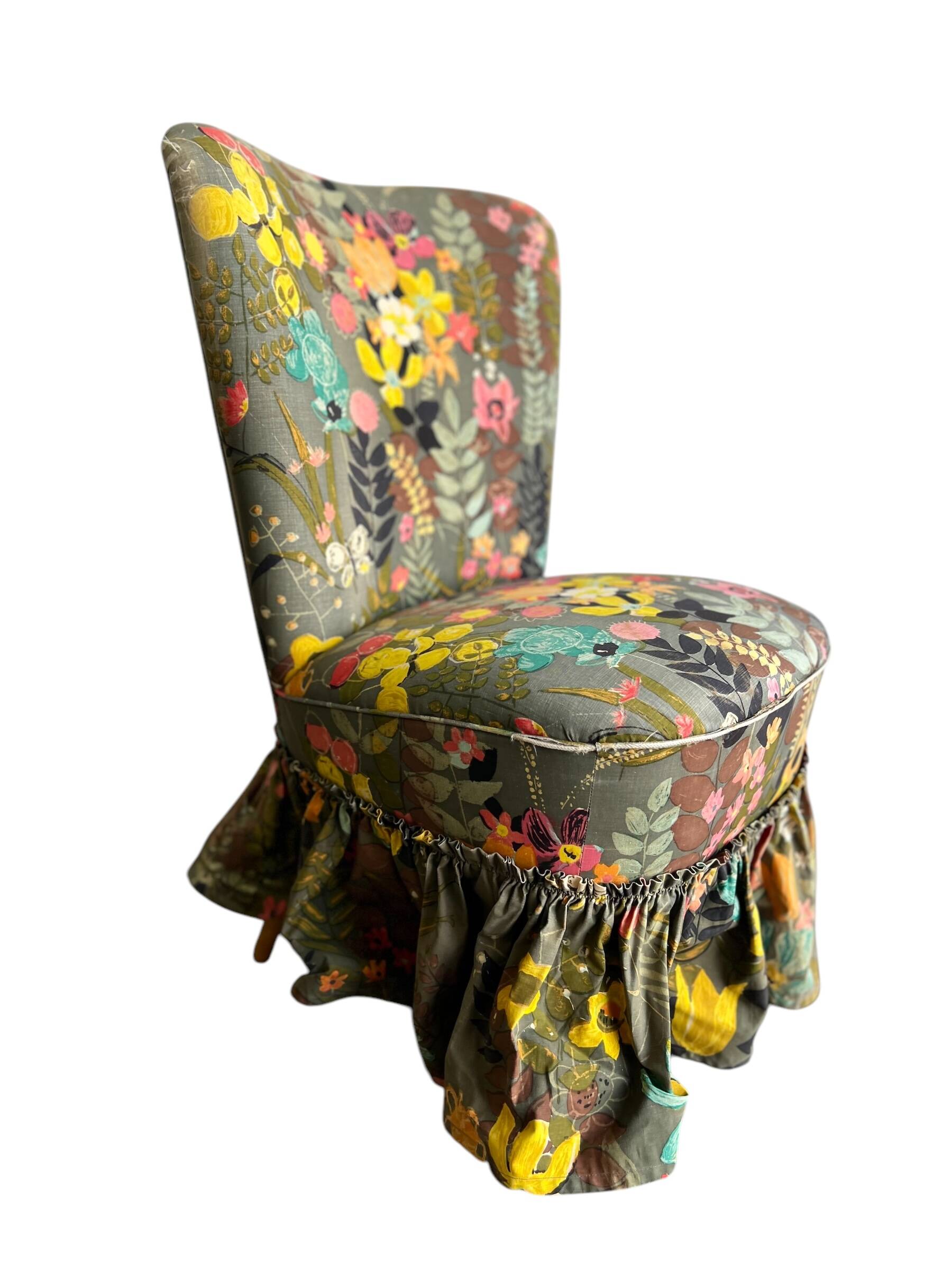 Vintage Floral Cocktail Chair/Single Seat/Armchair