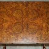 Antique extendable coffee table circa 1880 in solid walnut.