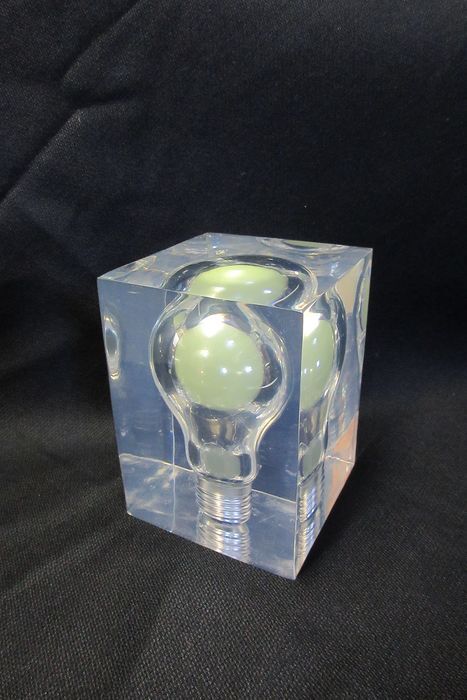 Pop art "Ampoule", fluorescent green light, design Pierre Giraudon 1970