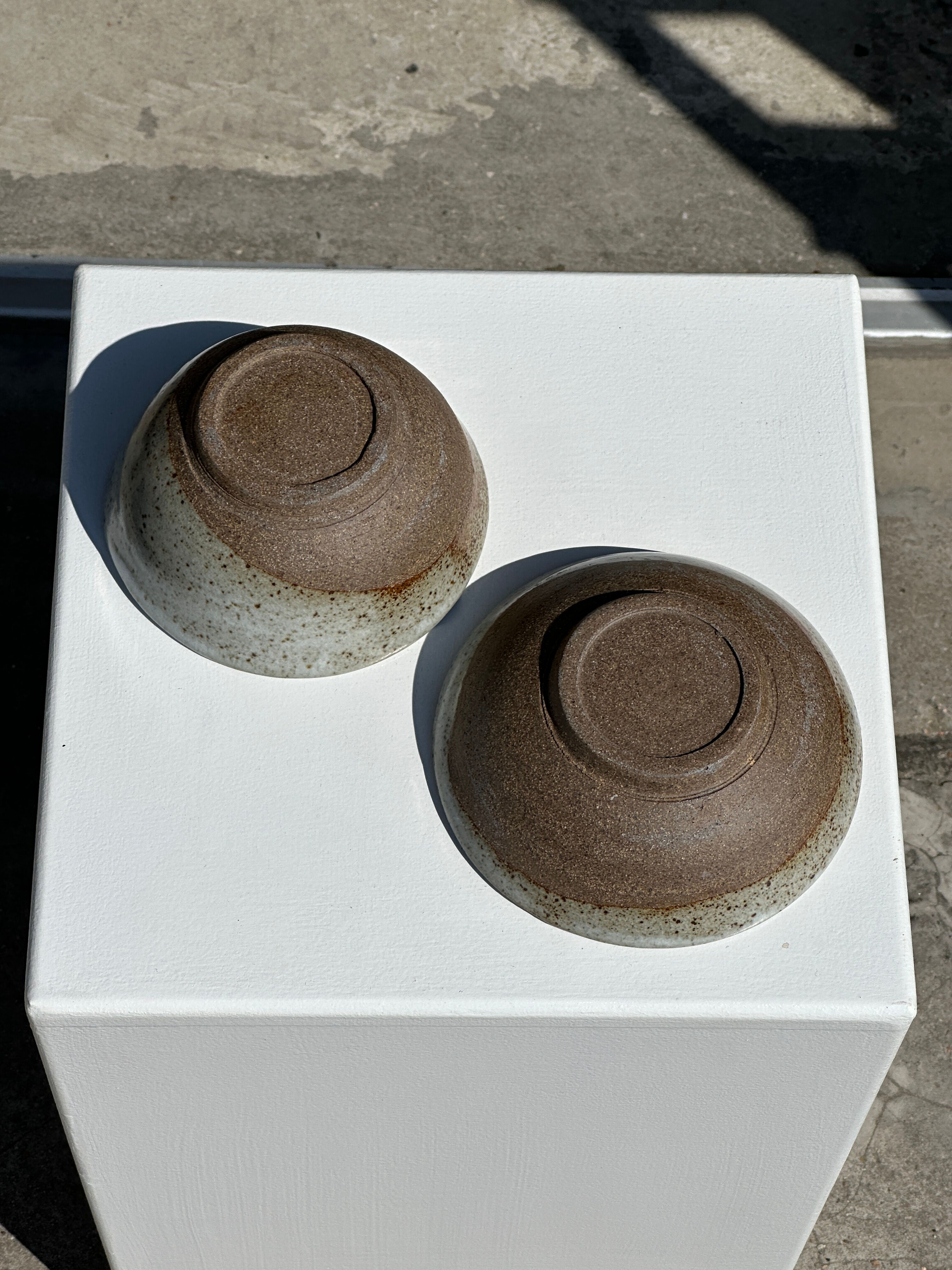 Duo of small brown bowls and speckled glazed ceramic (1top + 1bottom)