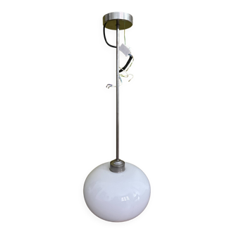 Opaline suspension