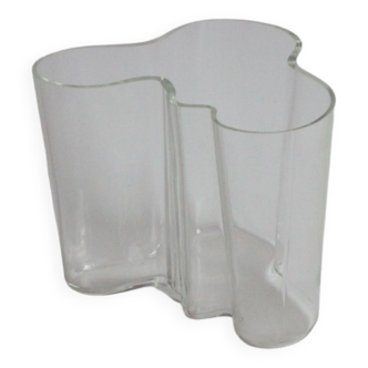 Savoy vase by Alvar Aalto for Iitalla Finland