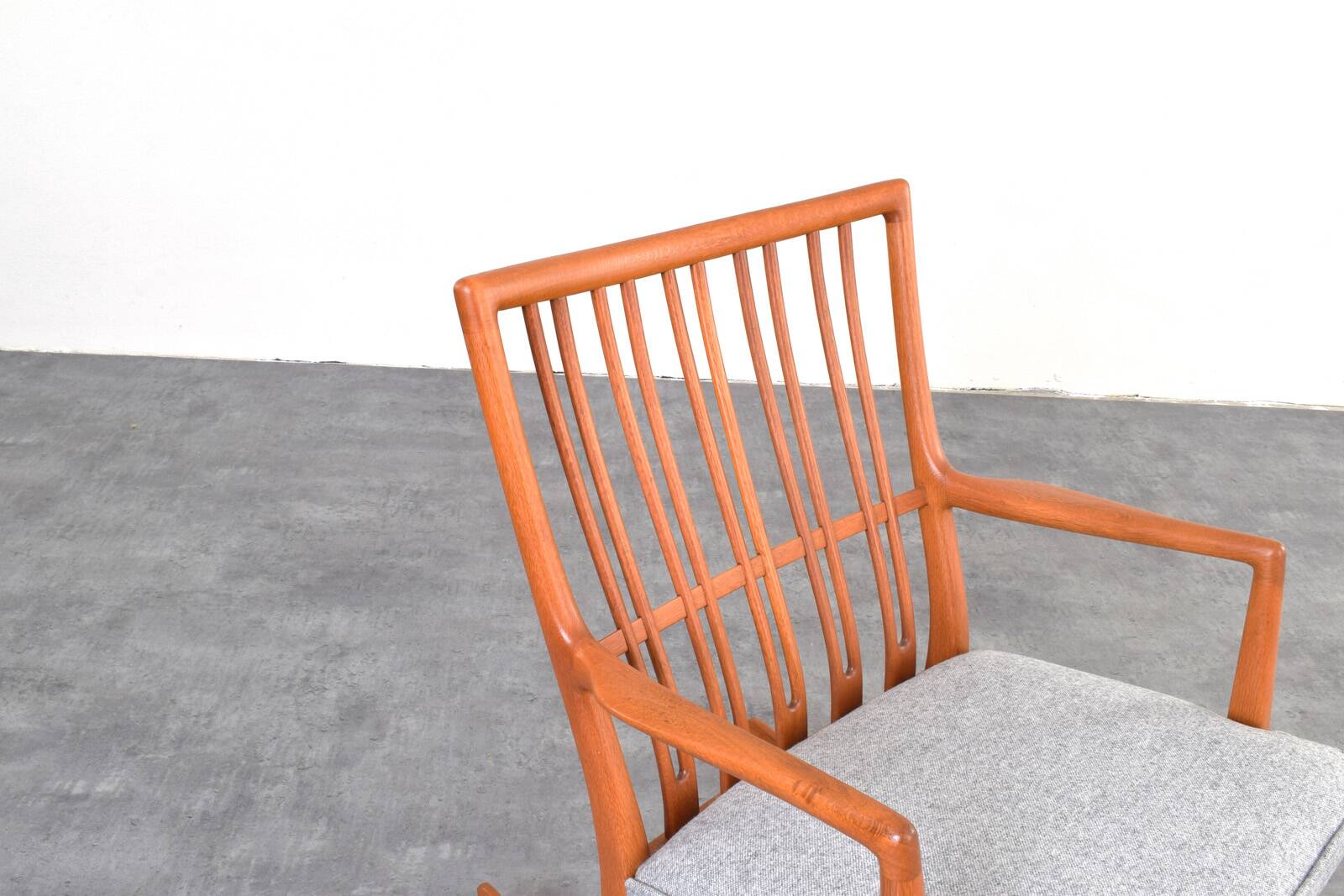 Rocking Chair ML33 by Hans J. Wegner for A/S Mikael Laursen, 1950s.
