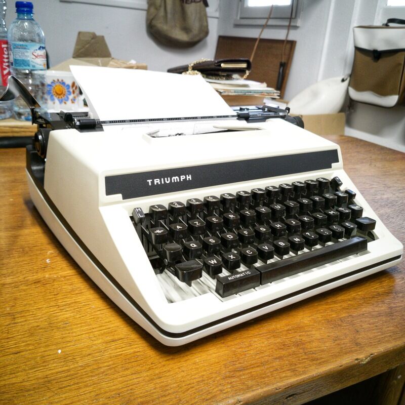Triumph Adler typewriter - Gabriele 12 | Selency