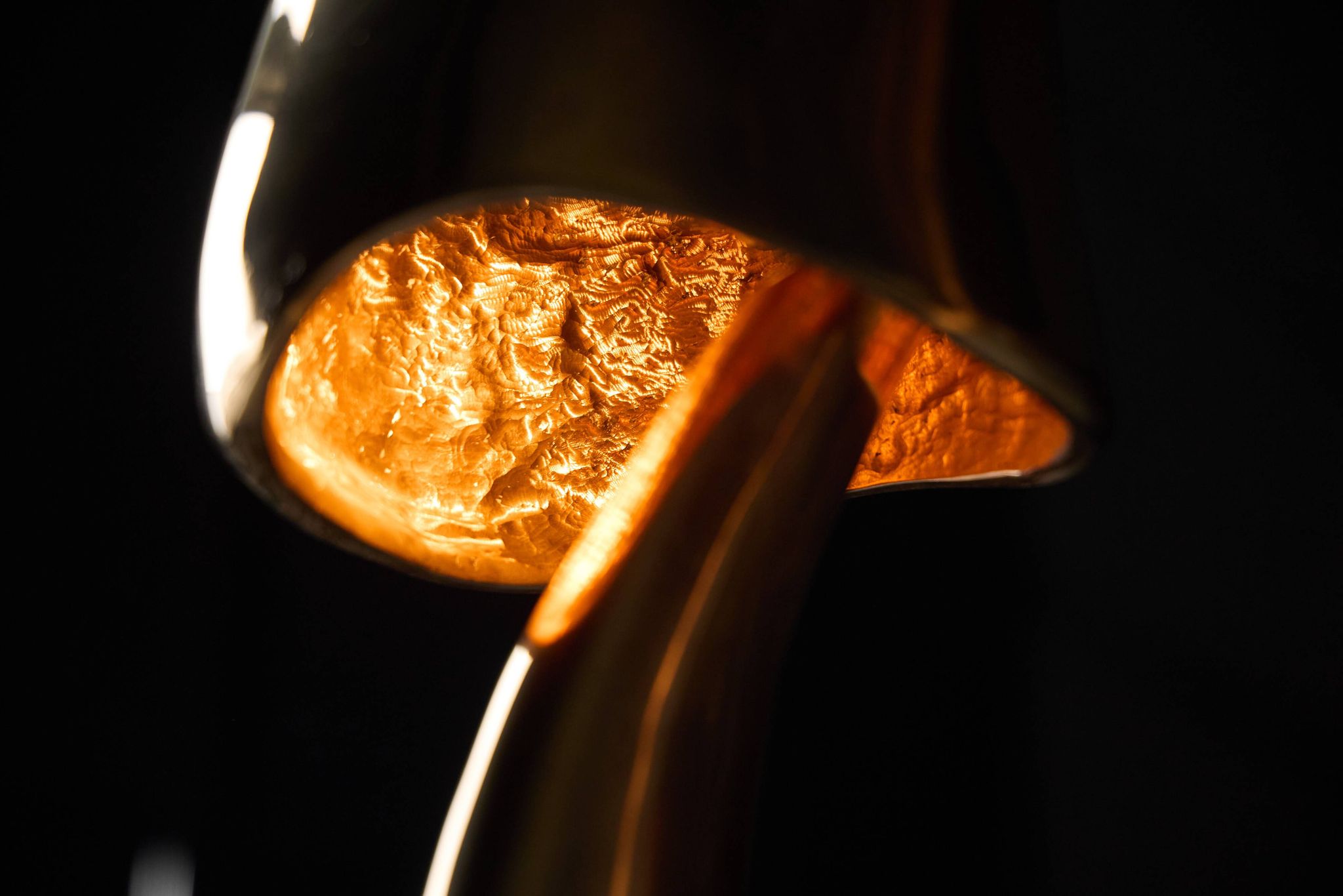 Sculpture lumineuse en bronze « Pêcheur » de Carlo Lorenzetti, Pays-Bas, 2019