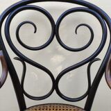 Fauteuil nr 4 produit par Kohn