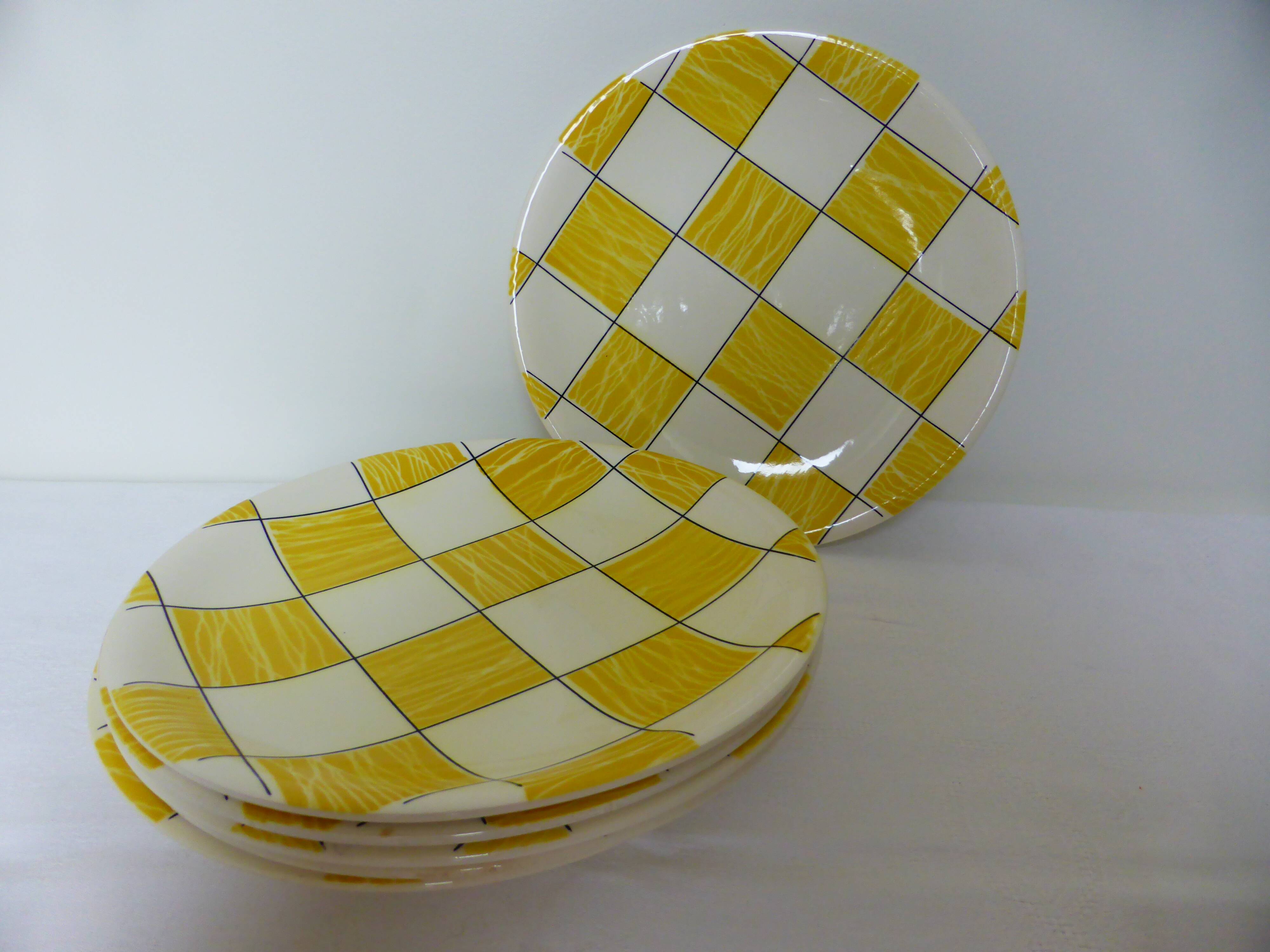 6 flat plates from the Cambridge 210309 Salins factory