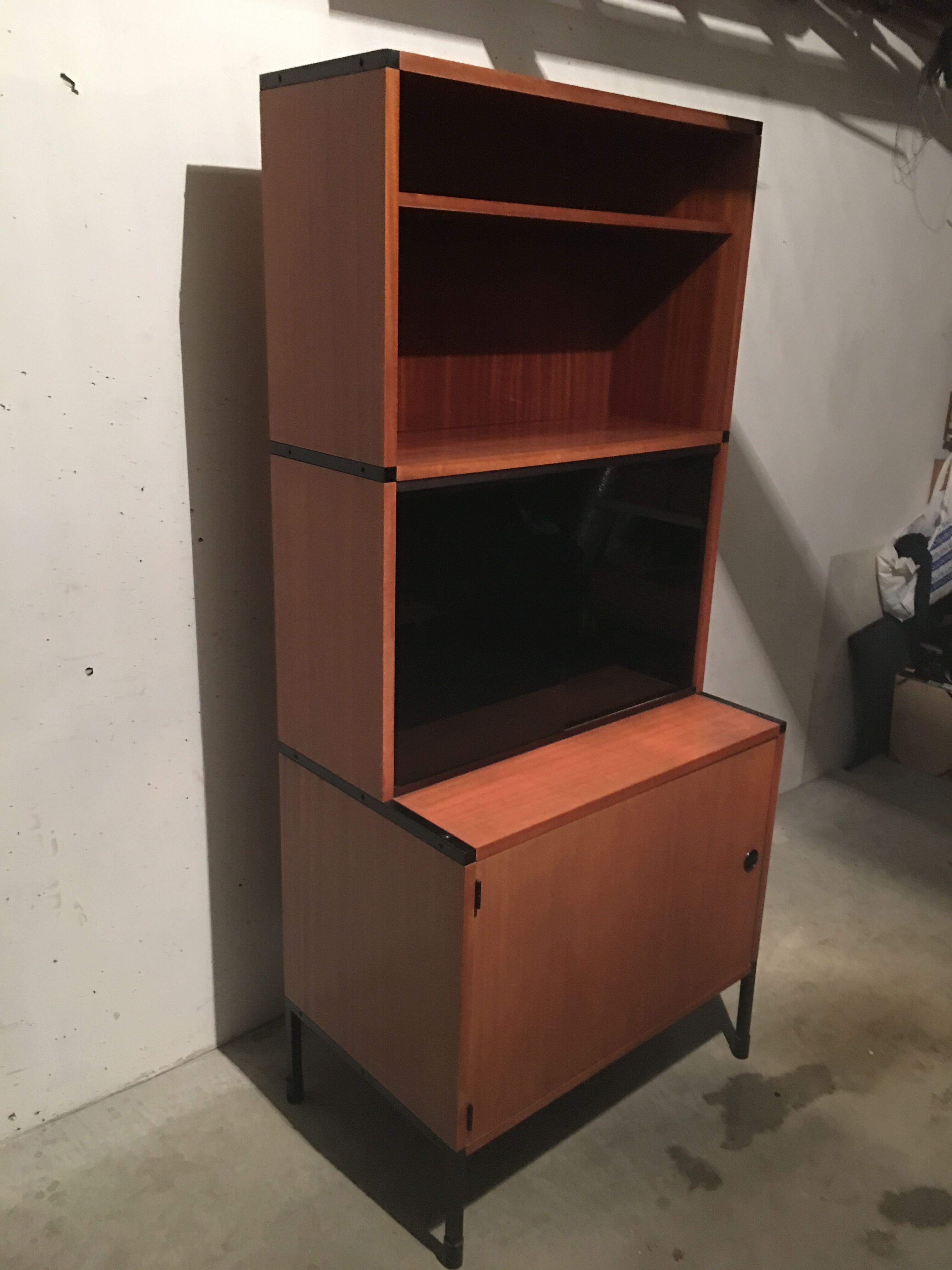 Furniture showcase Minvielle library