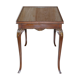 Table d'écriture vintage en bois dur avec dessus en verre brodé de soie