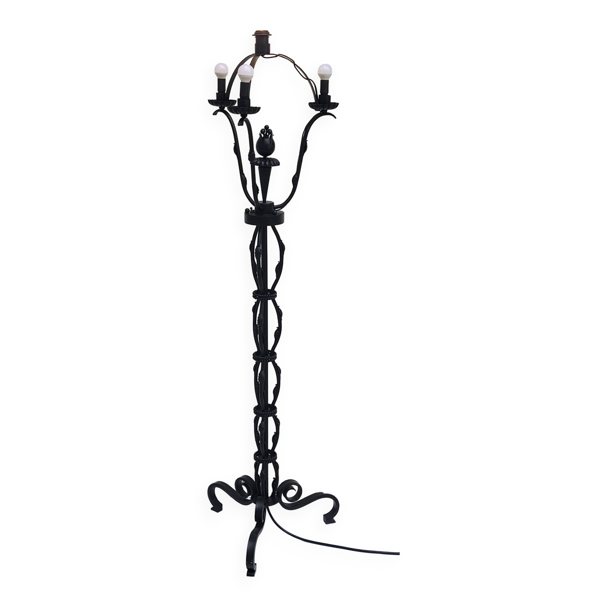 Lampadaire en fer forgé noir attribué a Gilbert Poillerat
