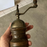 Pepper mill