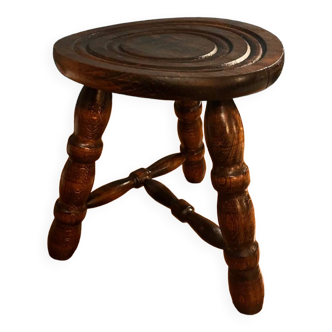 Cowherd's tripod stool in turned oak wood