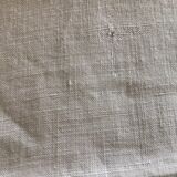 Drap 2-seater MG linen at the end of the triple-scale - open squares