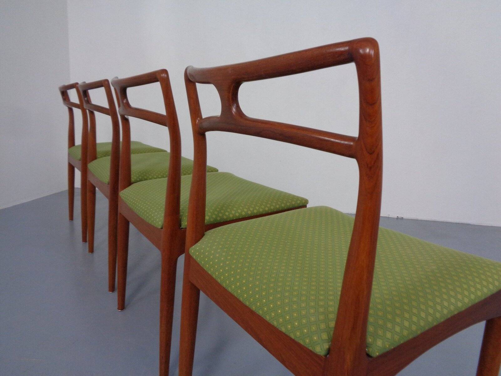 Model 94 Teak Dining Chairs by Johannes Andersen for Christian Linneberg, 1960s, Set of 4