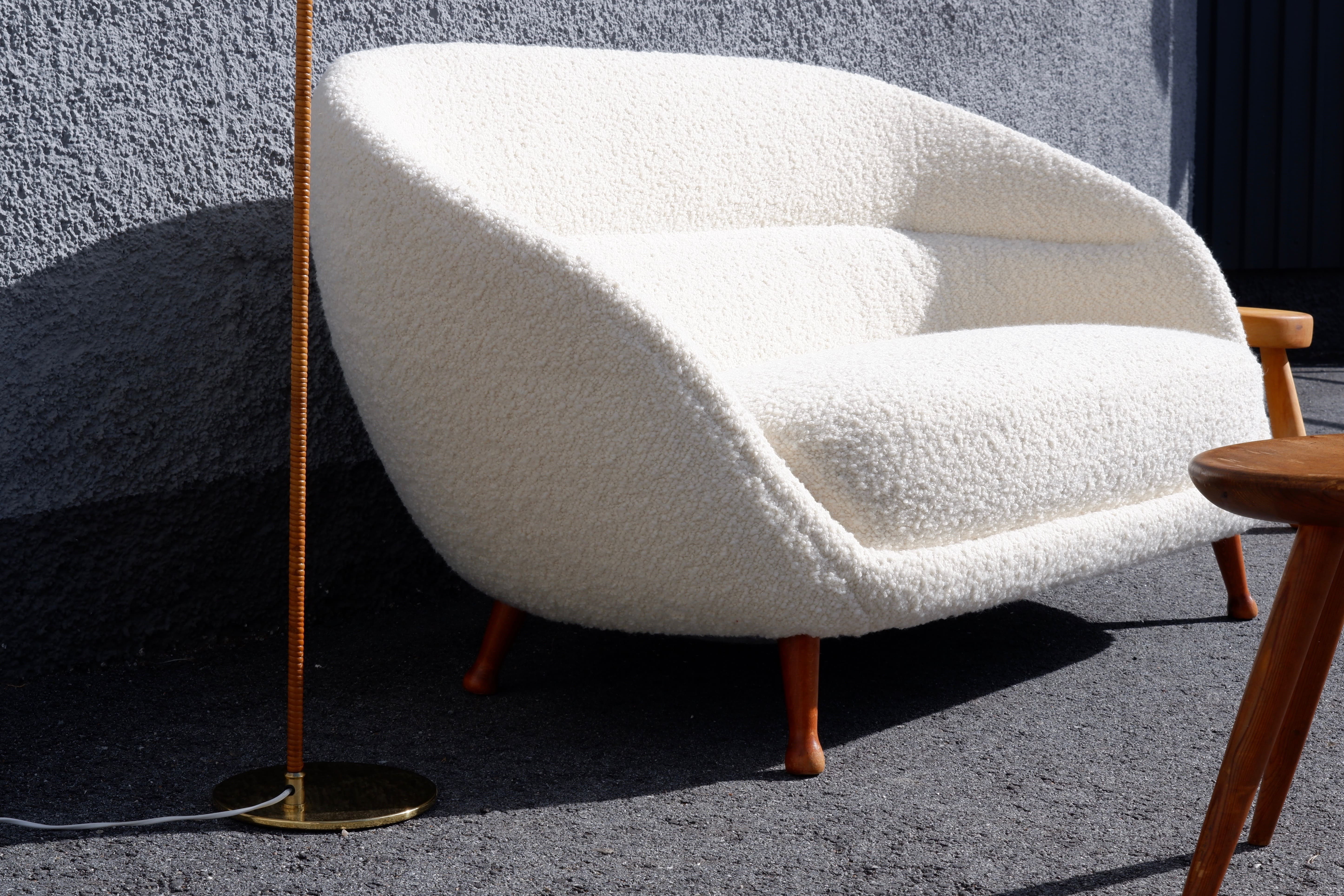 Arne Norell Curvy Soffa Produced by Westbergs Möbler, Sweden, circa 1960