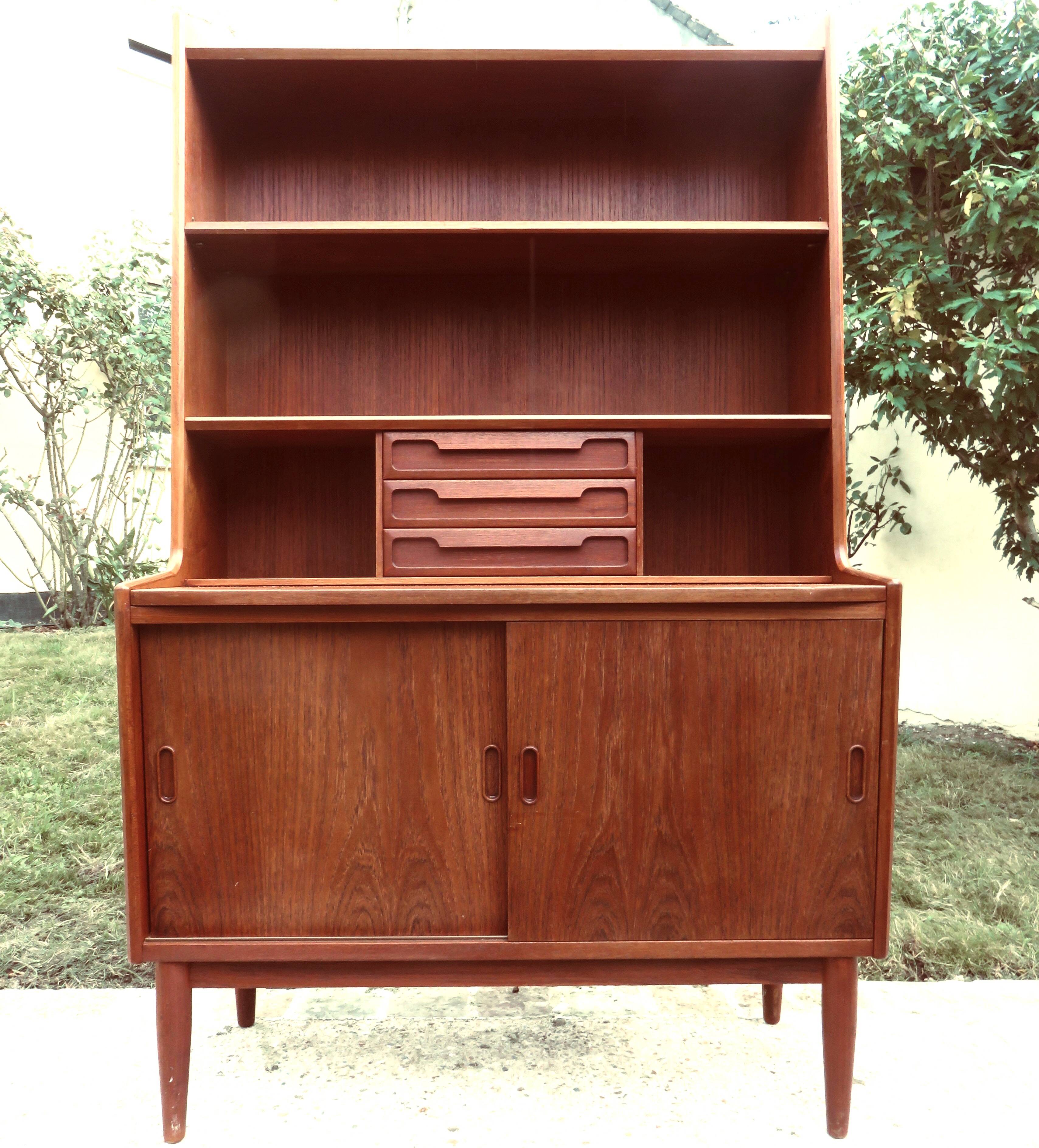 Teak writing desk by the Larsen brothers, Denmark 1960