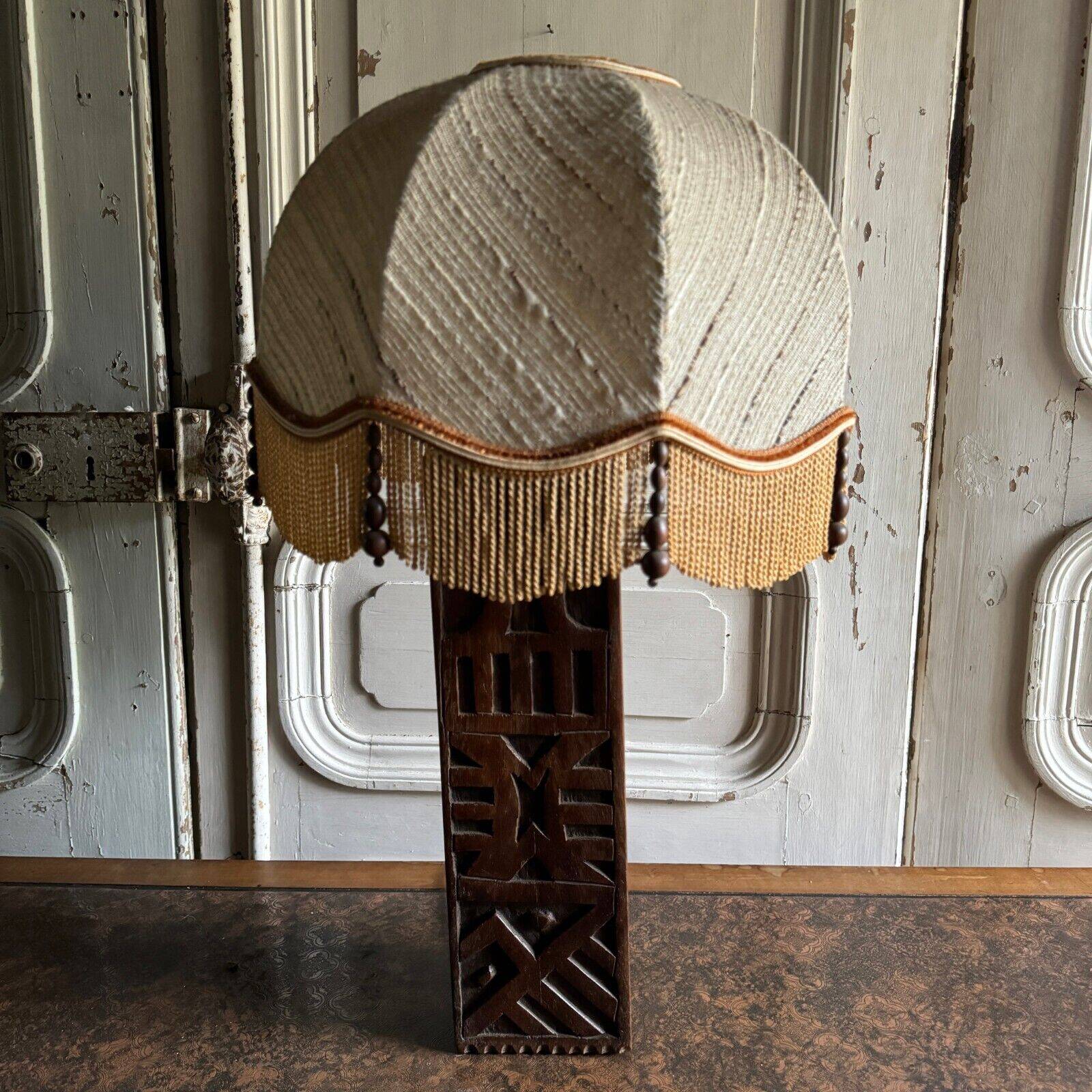 Brutalist Africanist lamp in carved wood 1950 fabric lampshade